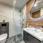 Stylish 1br In The Heart Of Town Σμόλιαν