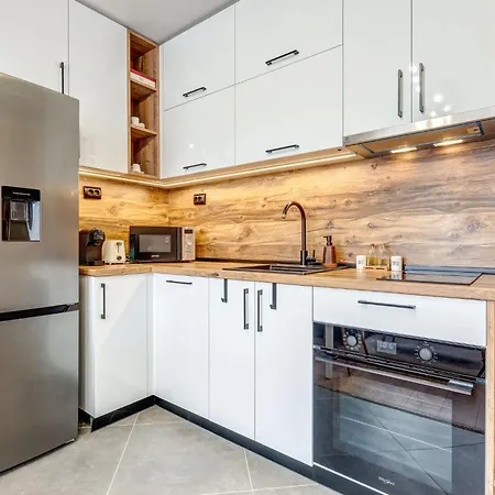 Stylish 1br In The Heart Of Town Σμόλιαν