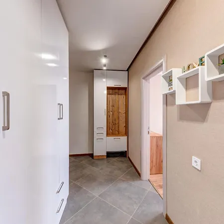 Stylish 1br In The Heart Of Town Διαμέρισμα *