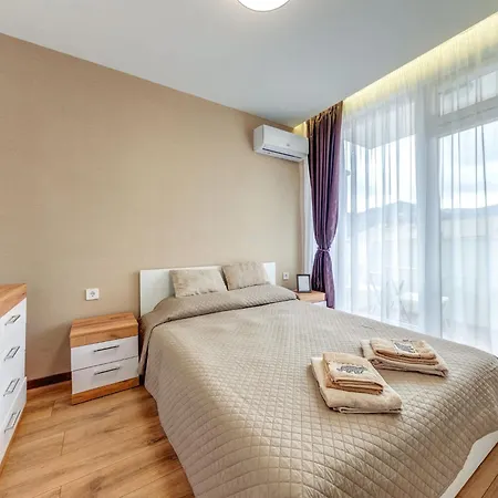 Stylish 1br In The Heart Of Town Σμόλιαν